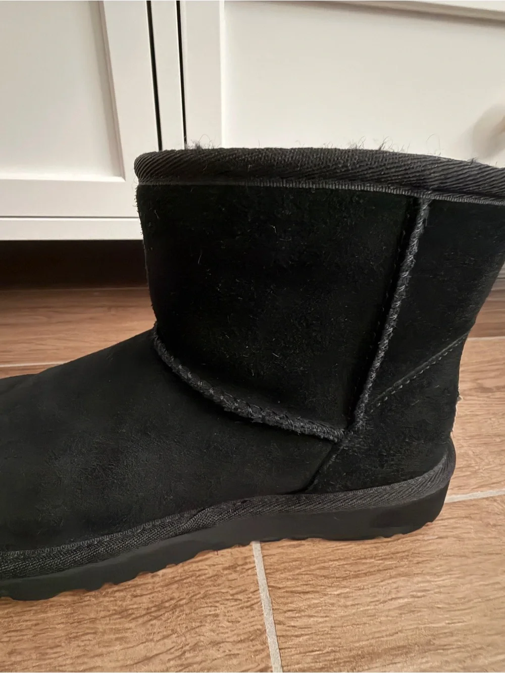 UGG Kids Black Shearling-Lined Short Slippers